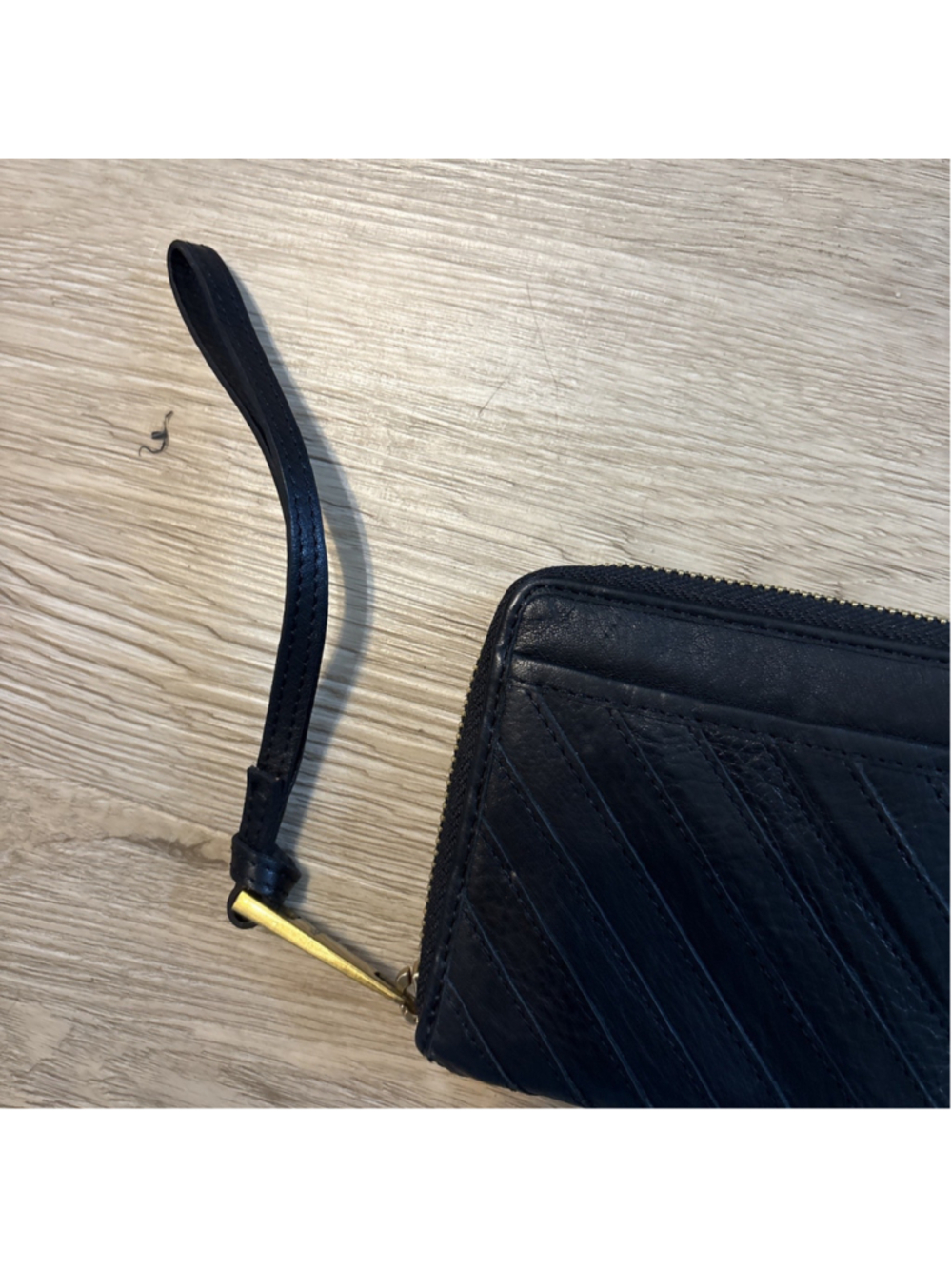 Margot New York Black Leather Wristlet Wallet. Very Clean! - Picture 5 of 9